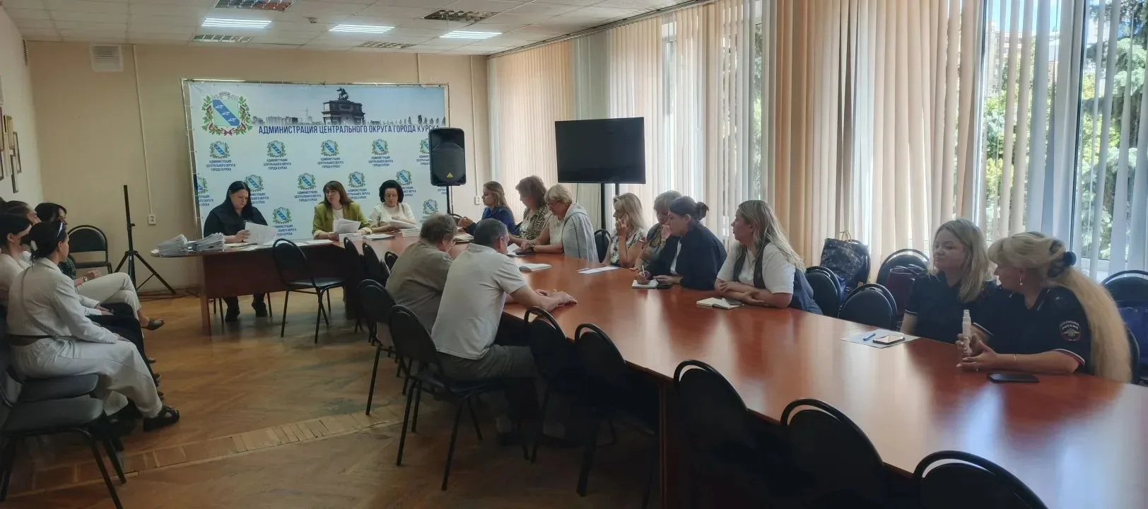 18.06.2026 в администрации Центрального округа города Курска состоялось заседание комиссии по делам 
