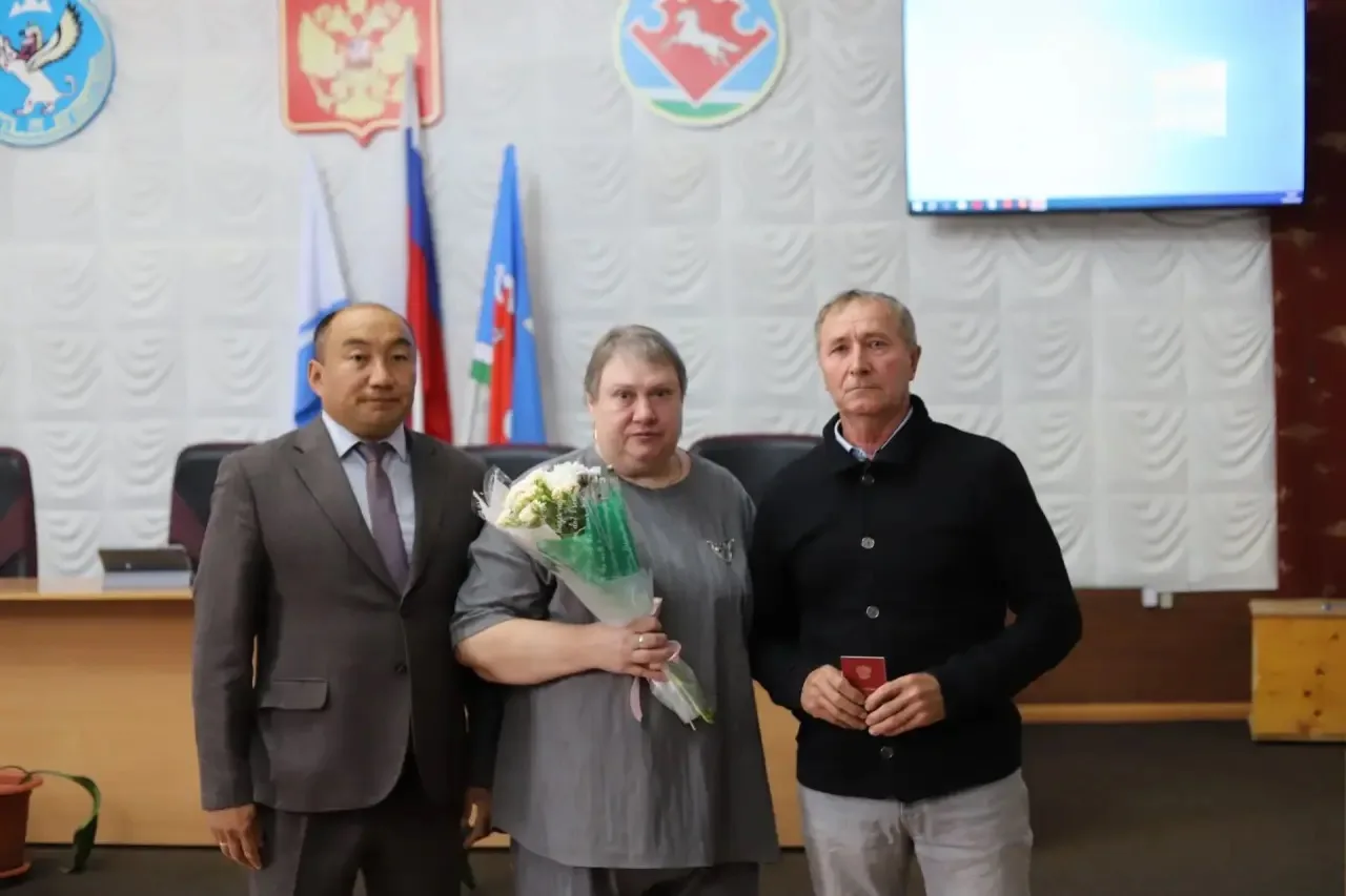 Провёл ежемесячное расширенное совещание с руководителями организаций. На нём обсудили ...