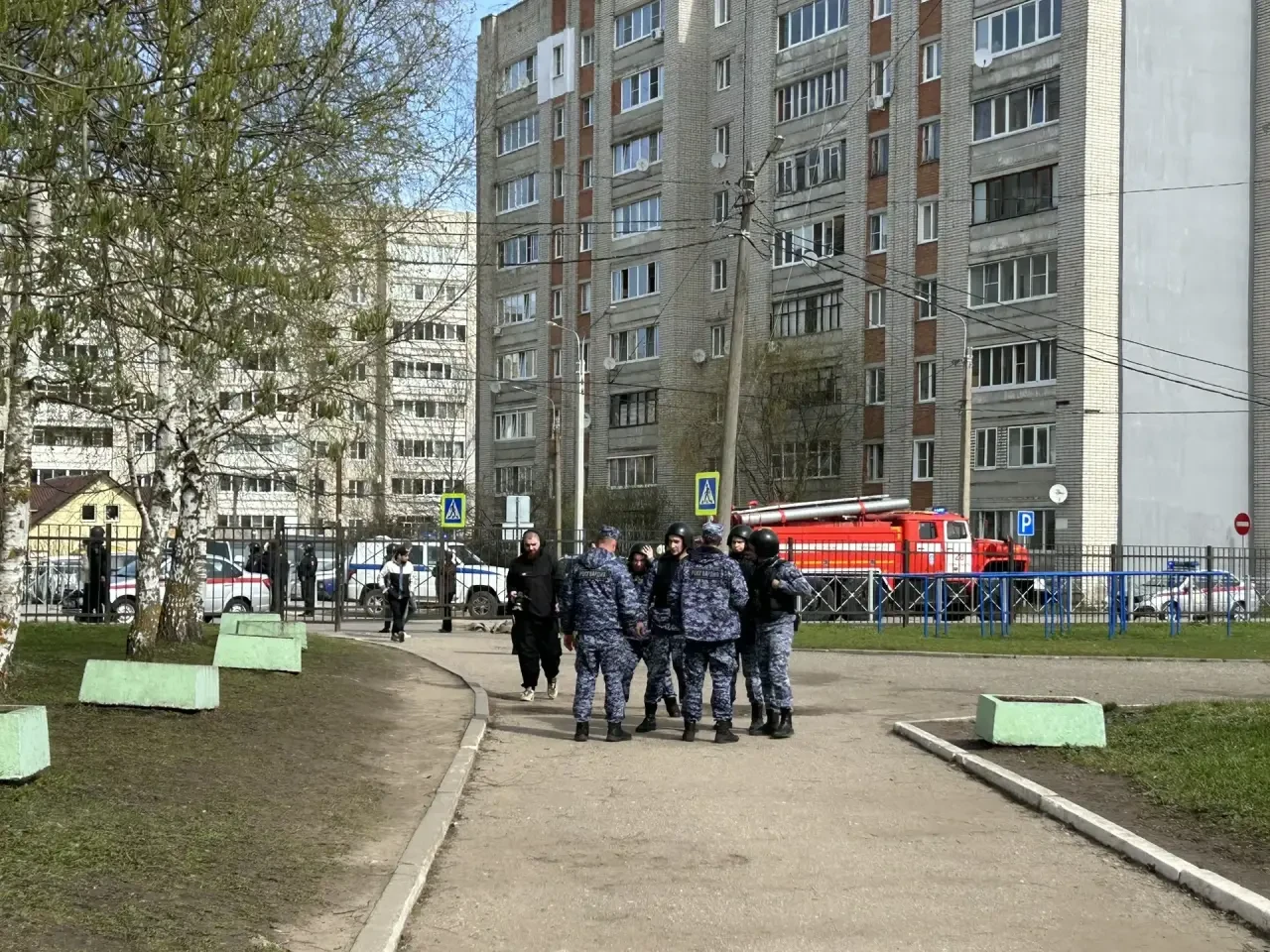 📌 Происшествия  В школе 4 учения!  В школе №4 проходят антитеррористические учения. Не пугаемся, с д