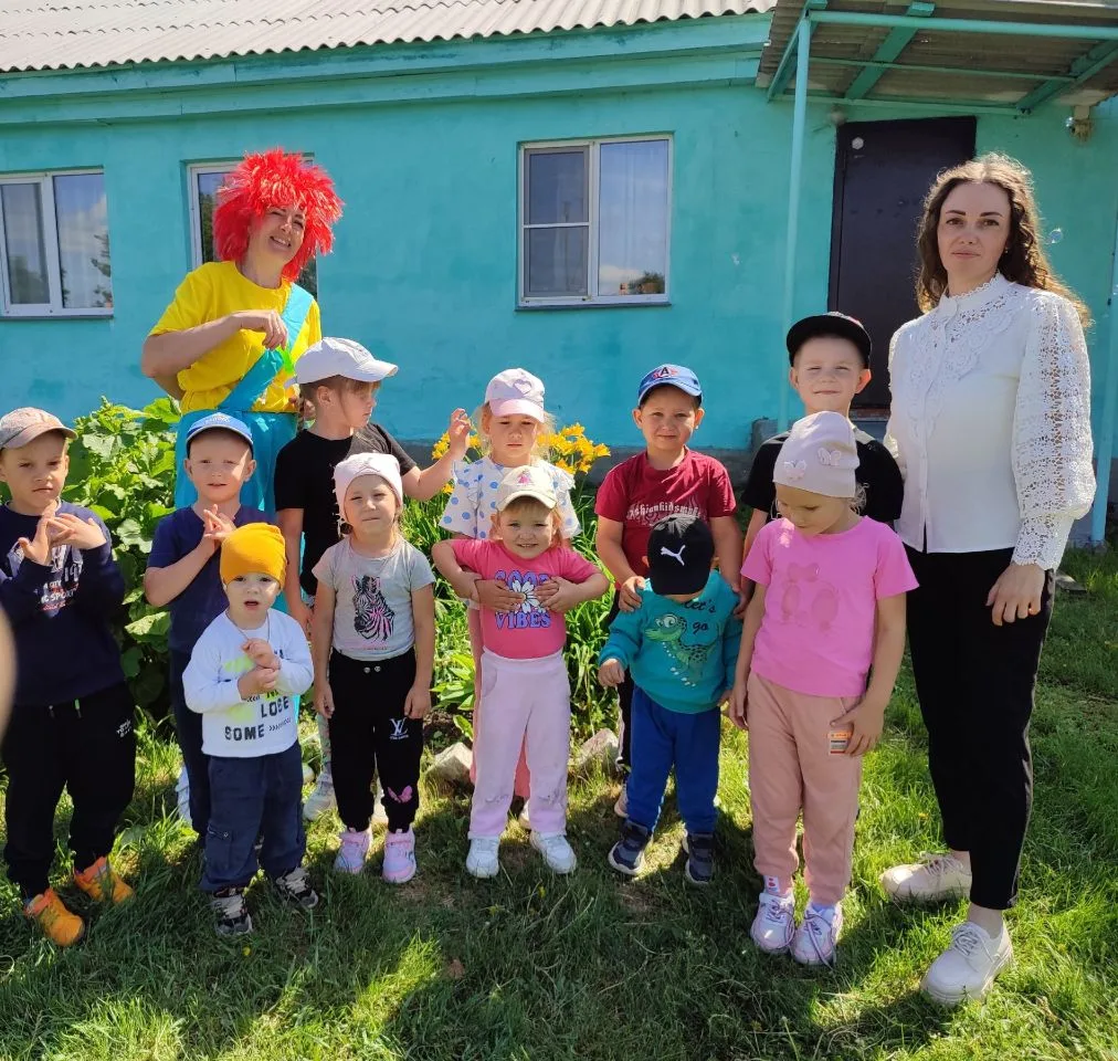 ☀️ Первый день лета начался с настоящего праздника в нашем детском саду! Ко Дню защиты ...