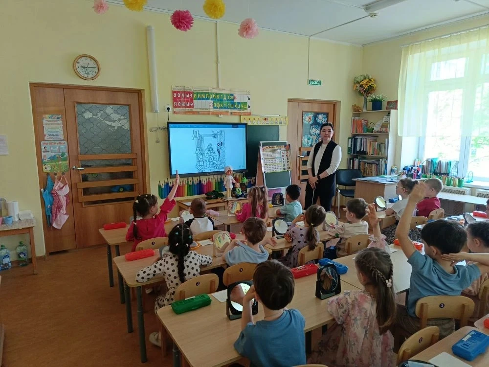 В ДО 21 прошли открытые занятия для родителей  с воспитанниками старших логопедических групп "Подгот
