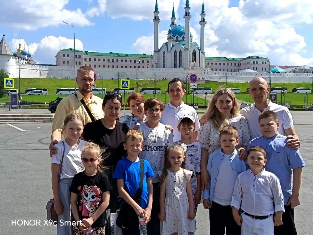 Многодетные семьи Лениногорского района в гостях у Казанского цирка
12 июня, в День России, по добро