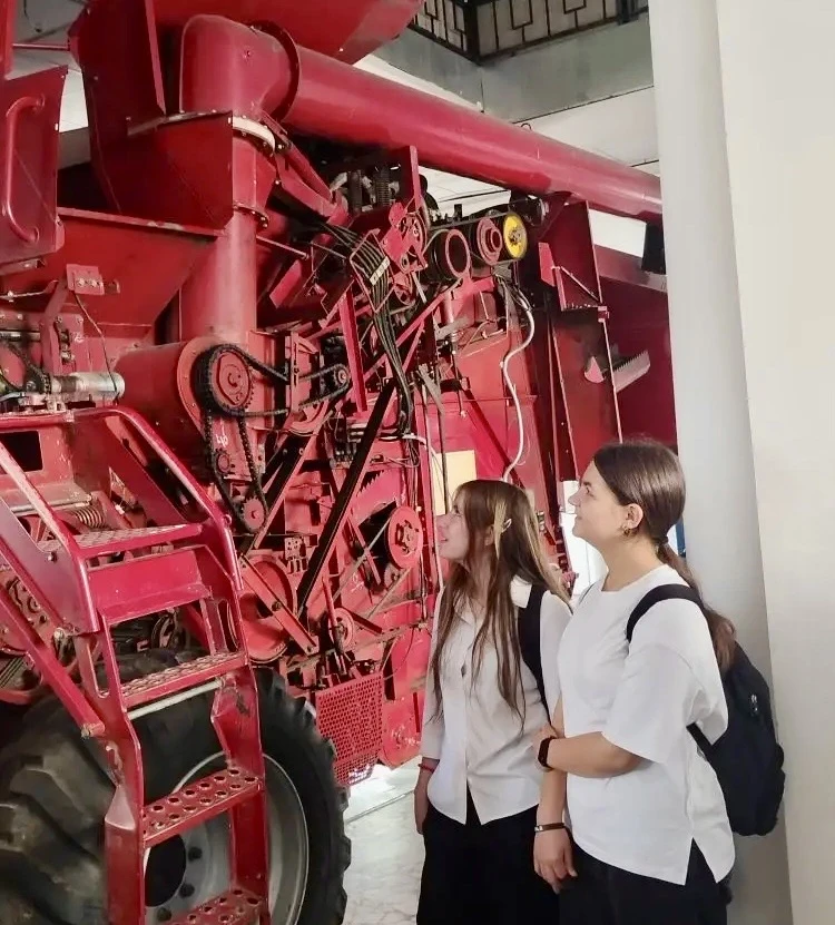 🌾Сегодня ученики 10В класса посетили Башкирский государственный аграрный университет (БГАУ).  Ребята