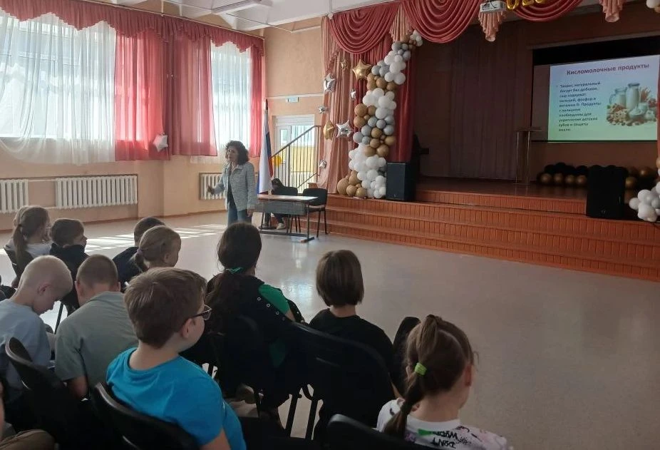 «От улыбки станет мир светлей»