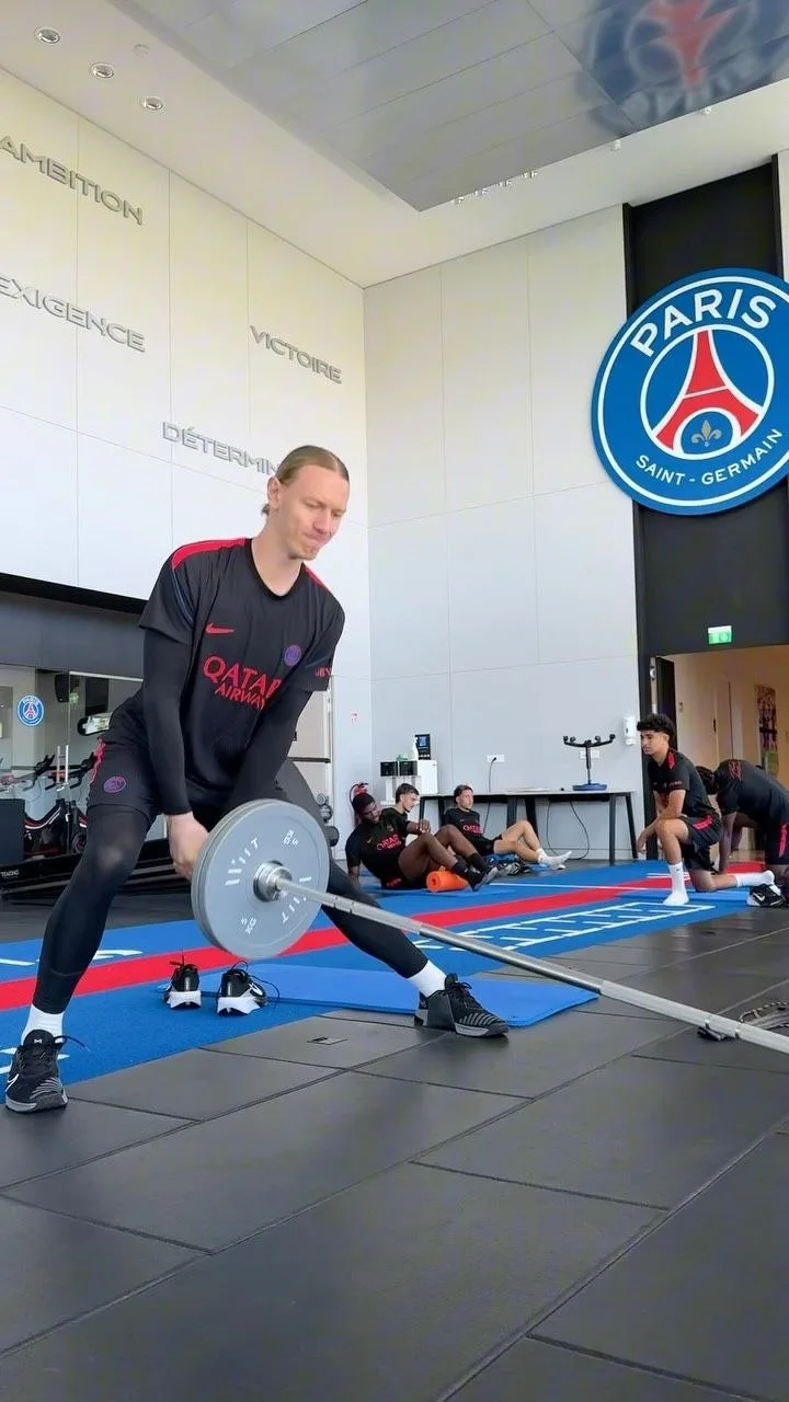 Тренировки каждый день 🏋‍♂️