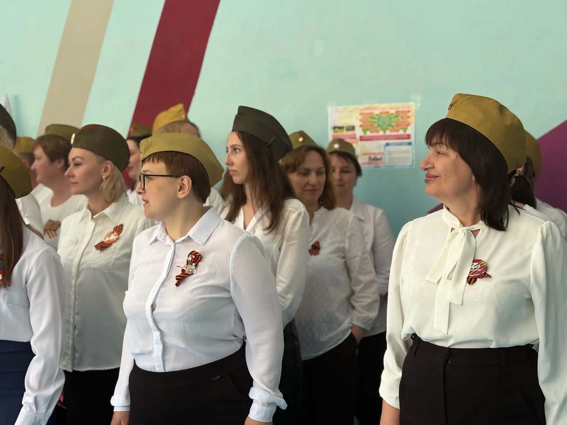 Смотрите Парад Победы на Красной площади? 🇷🇺 В нашей школе тоже прошёл свой Парад памяти в честь вел