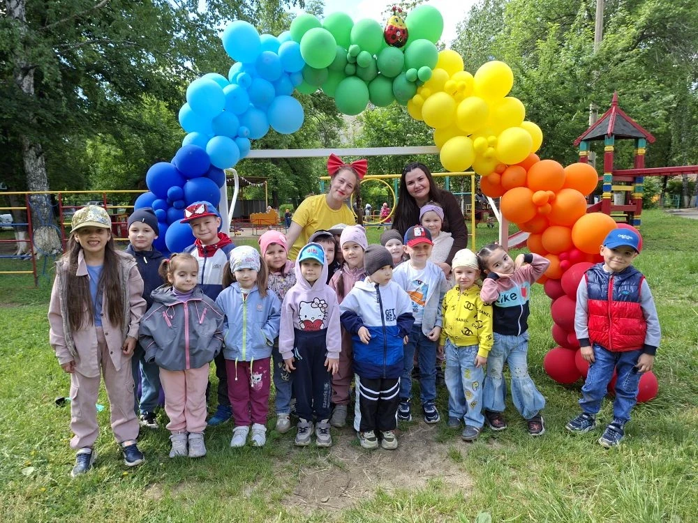 ☀️ День защиты детей в нашем детском саду: море улыбок, веселья и радости! ☀️

1 июня — особенный де