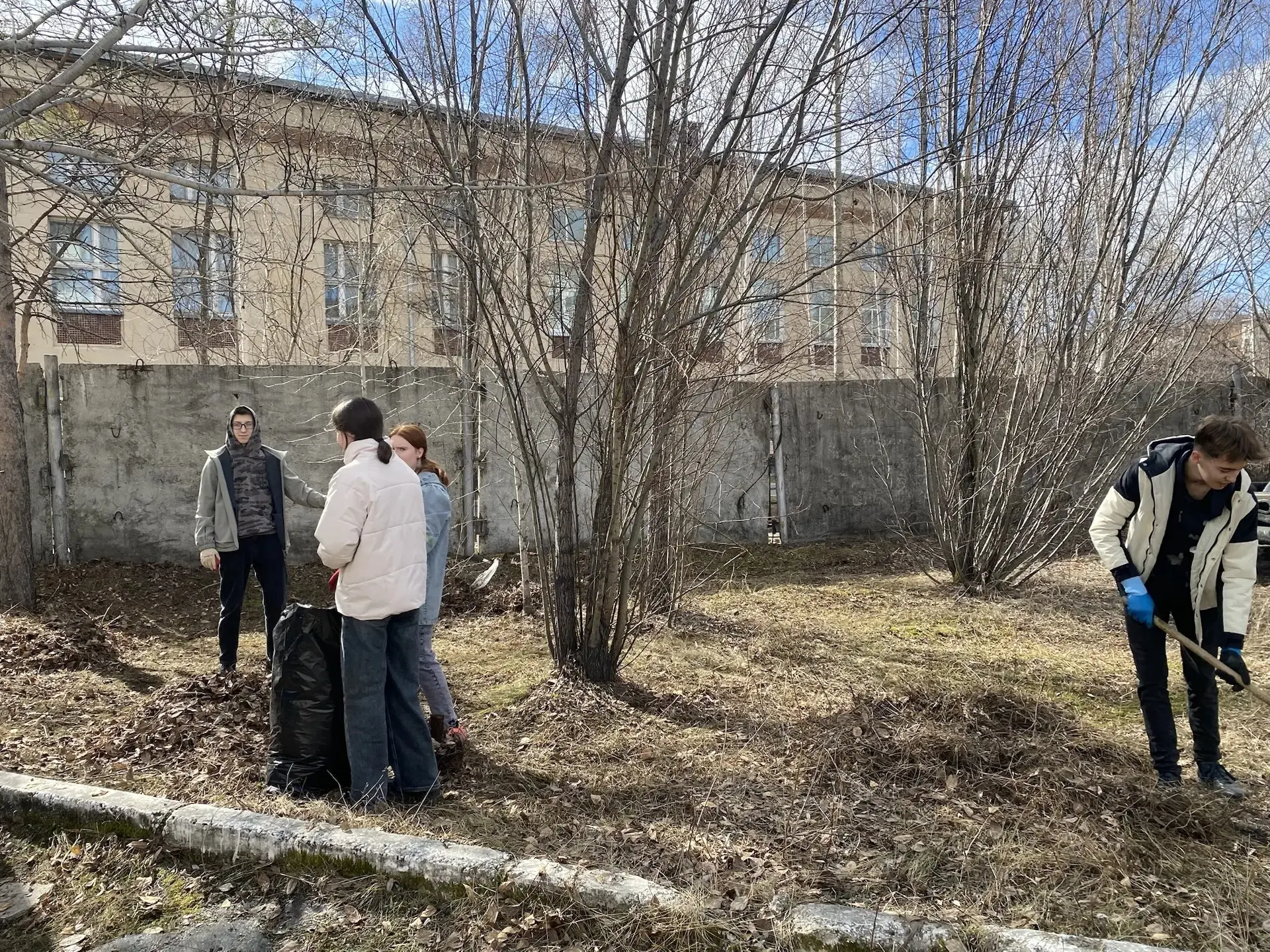 С 4 по 7 мая 2026 года в городе прошёл общегородской субботник, в котором Байкало-Амурский институт 