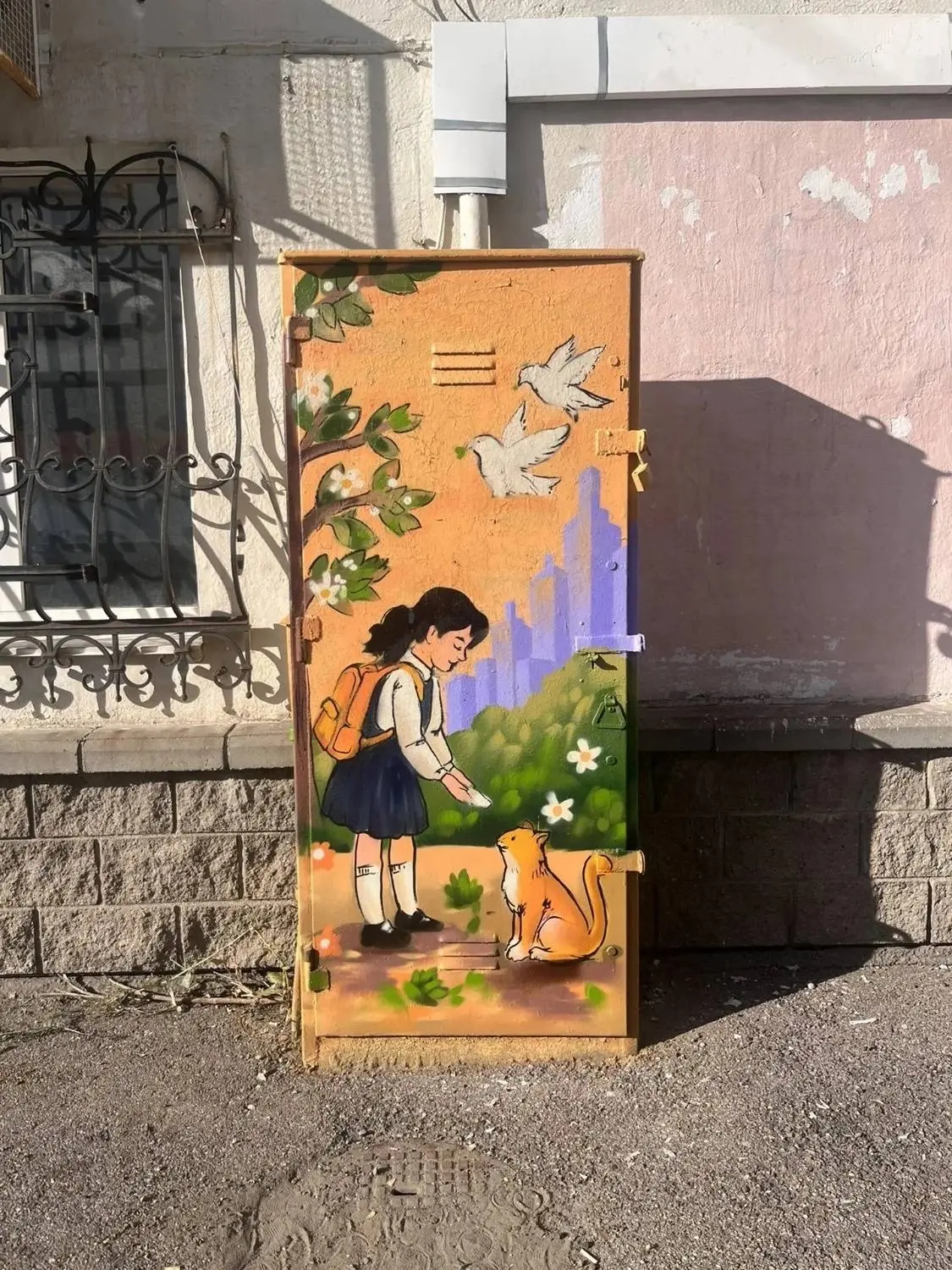 Уфимские художники расписали телекоммуникационные шкафы