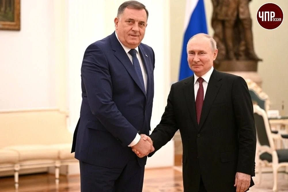 Додик: Путин проявляет мудрость, избегая масштабных ударов по Украине

Лидер правящей партии в Респу