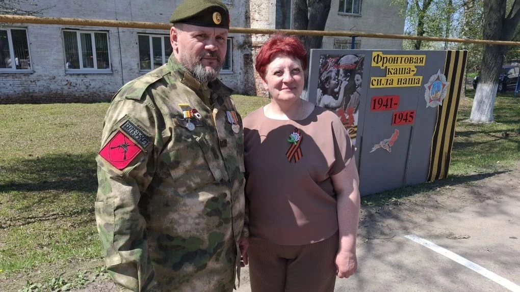 🇷🇺 Торжественный смотр строя и песни "РАВНЯЕМСЯ НА ПОБЕДУ" и акция «Солдатская каша» ...