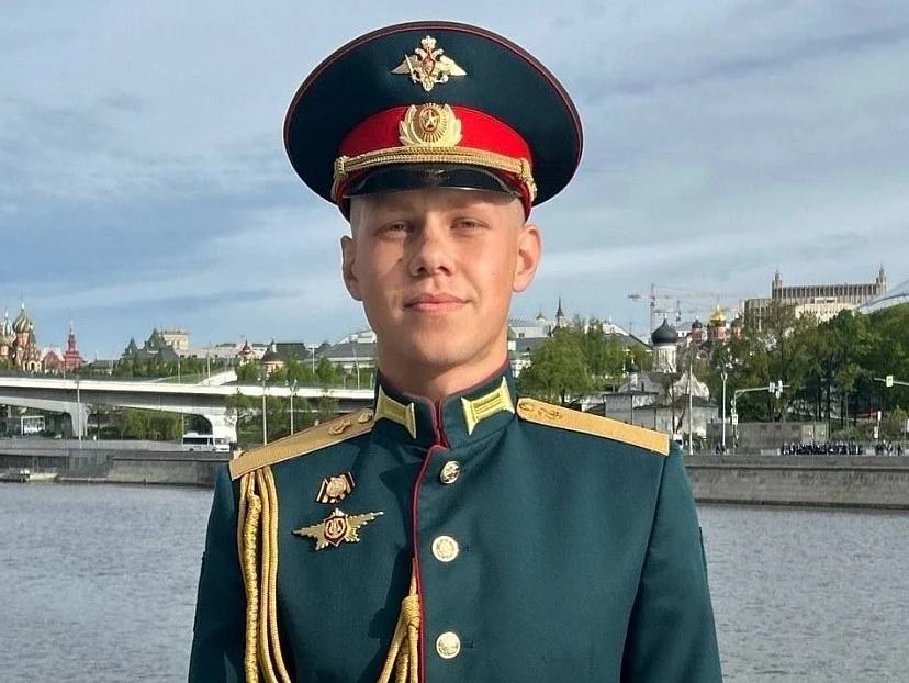 Выпускник Саратовского колледжа искусств - участник   парада Победы на Красной площади