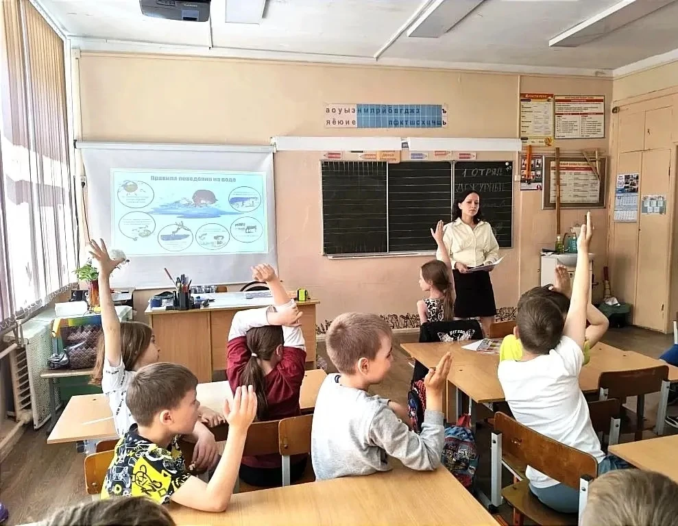 🎉 Акция «Мои безопасные каникулы» — успешно проведена!

В лагере дневного пребывания дети узнали:

