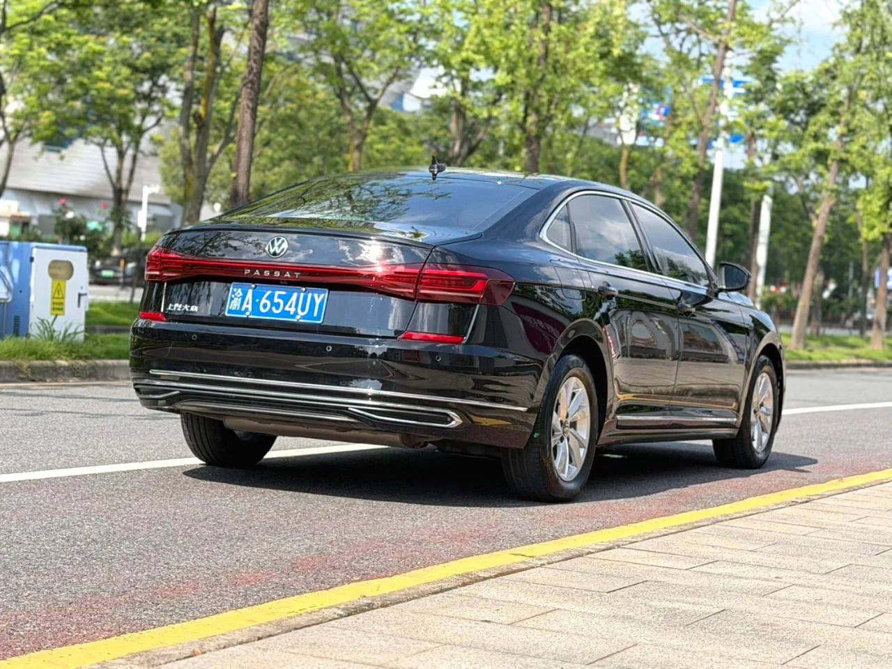 Фольксваген Пассат, модель 2022 года, 1.4TSI 280TSI, бизнес-комплектация, автомат