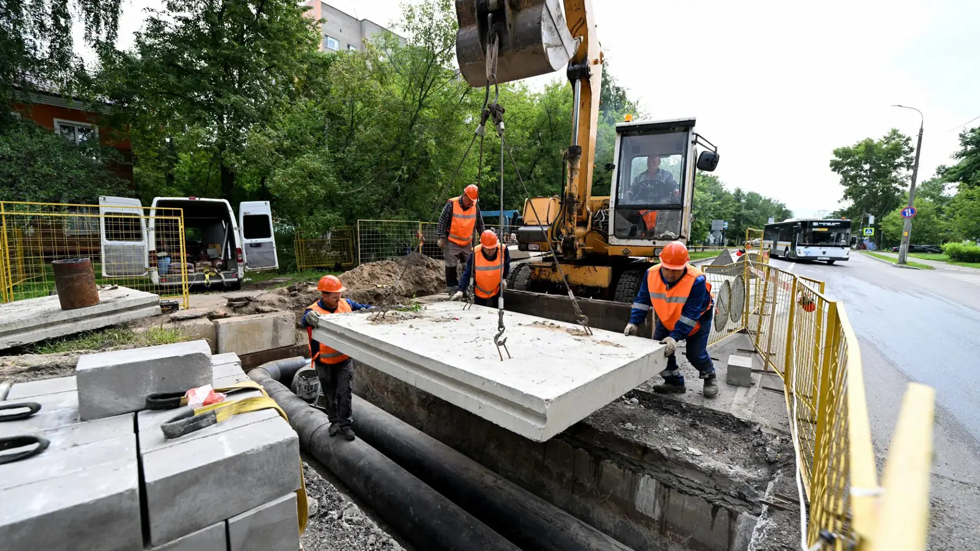 Вблизи дома 7, корпус 3 по улице Толстого в Люберцах, был заменен важный участок теплот...
