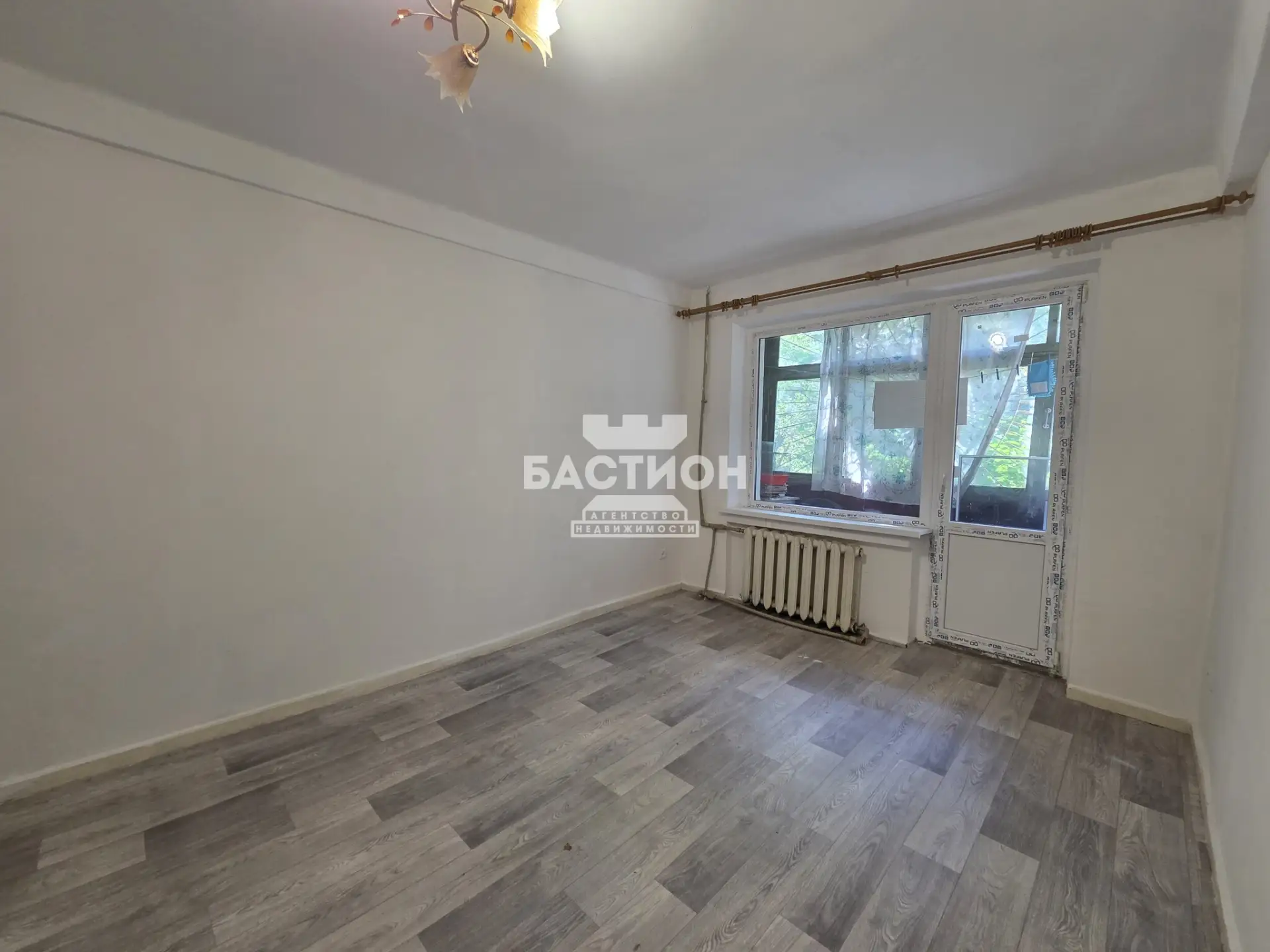 + 7 959 59 81000
ID: 2209626
Цена: 3 600 000
В продаже 1-комнатная квартира на кв. Ирины Левченко (ж
