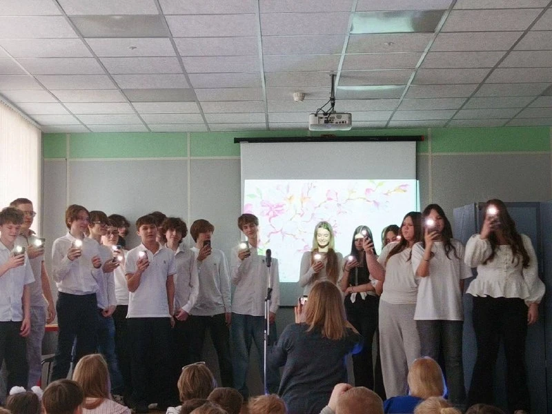 🌷ПРАЗДНИК ВЕСНЫ 👑  🩷Прошлая пятница в школе была наполнена настоящим волшебством и весенним теплом! 