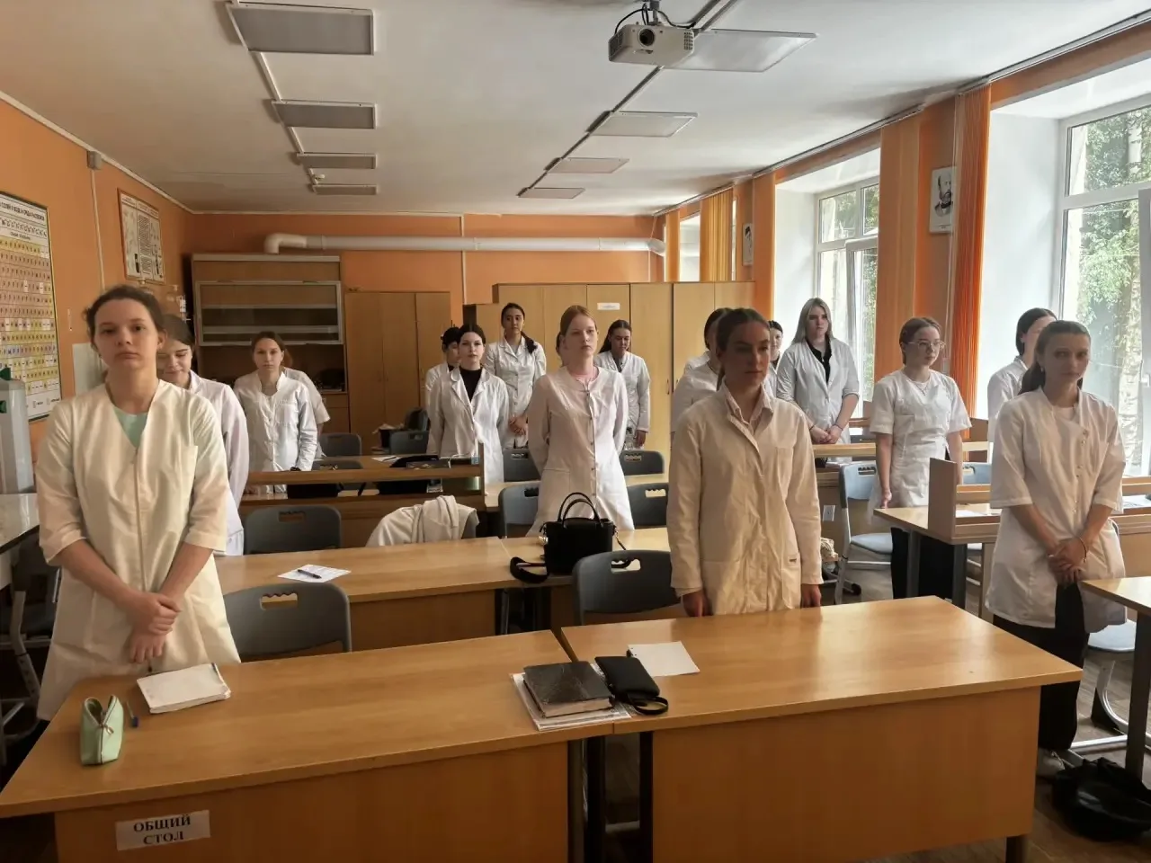 Сегодня в 12:15 по всей стране прошла акция «Минута молчания», посвященная памяти жертв Великой Отеч