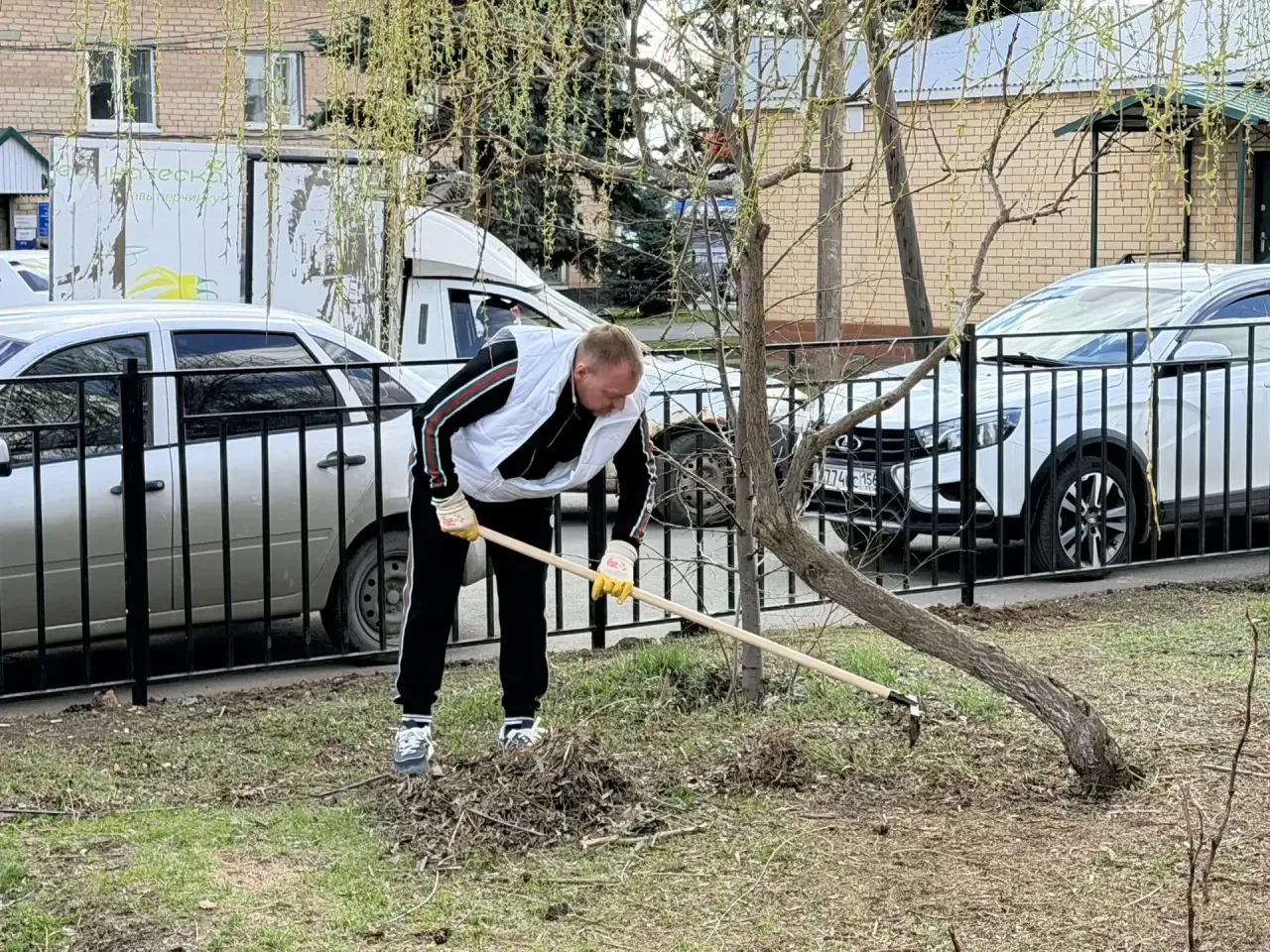 Когда порядок — это привычка☝🏻  Руководитель Подгороднепокровской администрации сегодня без кабинета