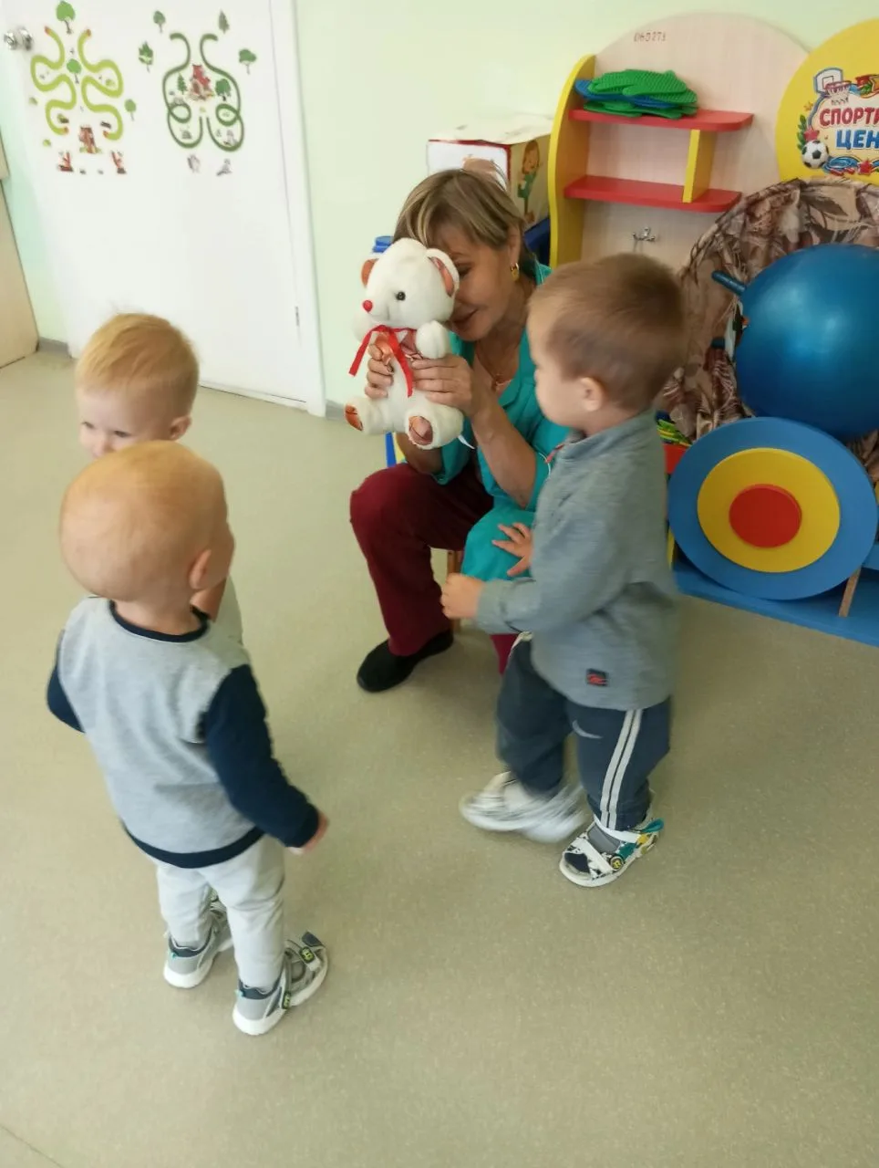 Для детей раннего возраста 👫 подвижные игры 🏃становятся первым опытом социализации, т...