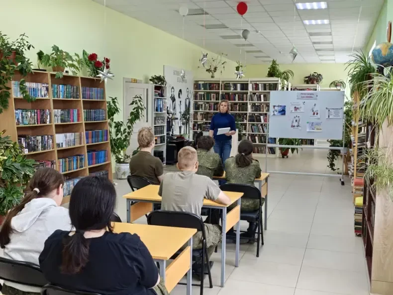 📚 В Детчинской библиотеке прошел час информации «Если хочешь долго жить, сигареты брос...
