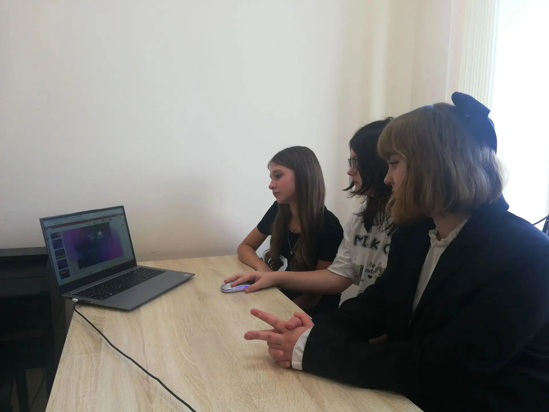 🚫 Всероссийская акция «Сообщи, где торгуют смертью» в Детской школе искусств! 👁