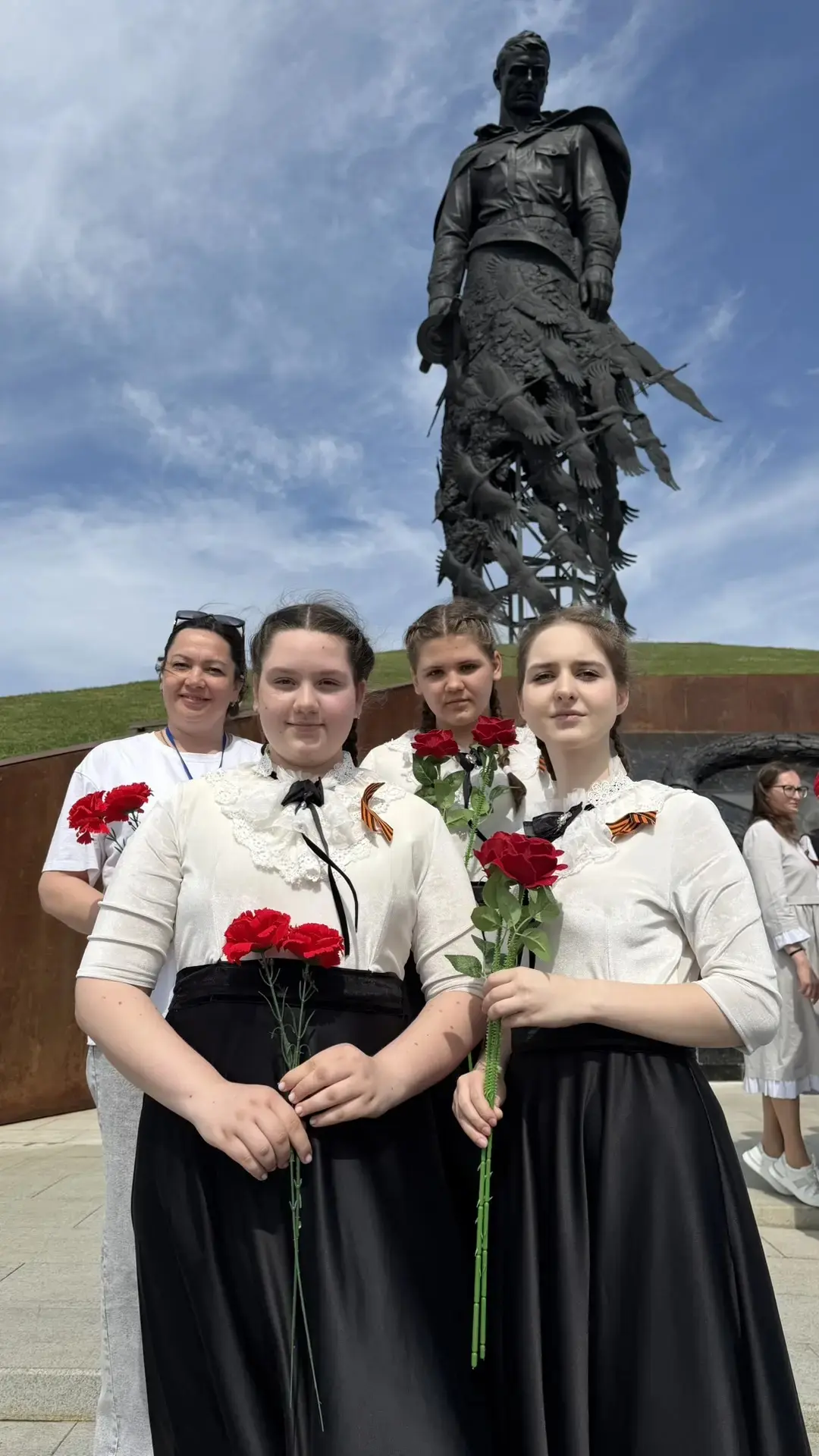 ✨ 7 мая  Антонова Екатерина, Баль Мария, Овсепян Кира участники Победного хора выступил...