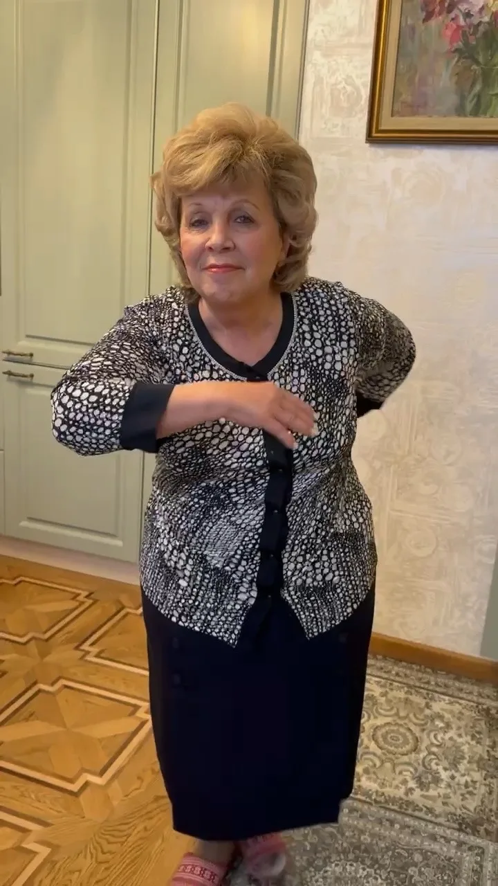 Ах, мадам! Вам идет быть счастливой,