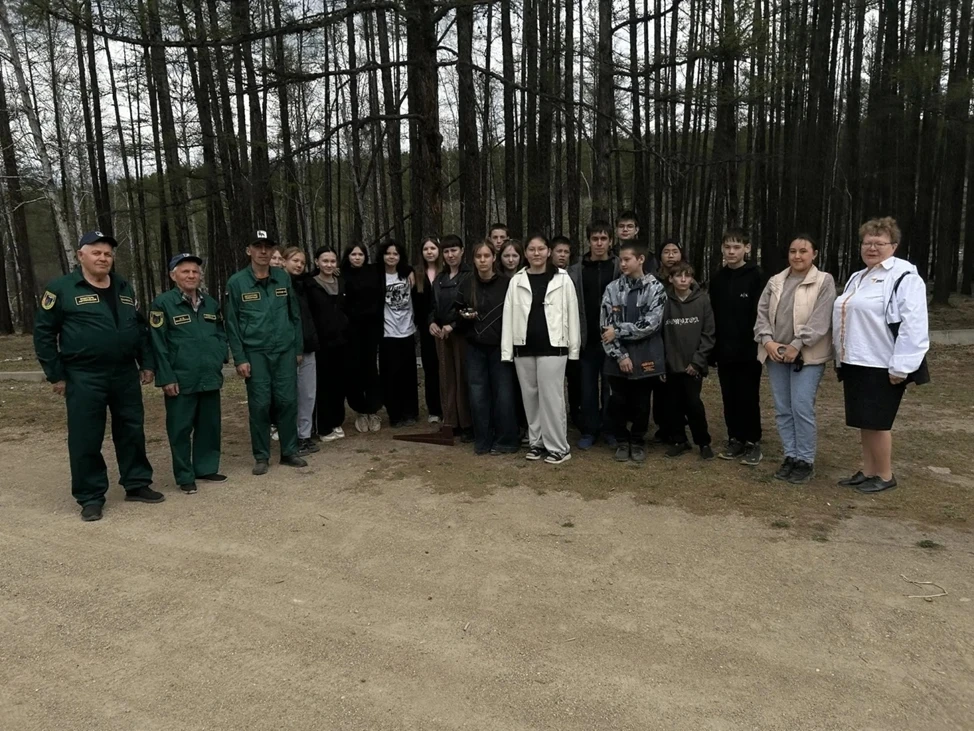🌲В Баунтовском районе дети побывали в роли лесников

🙌Ребята из школьного лесничества «Лесной патр