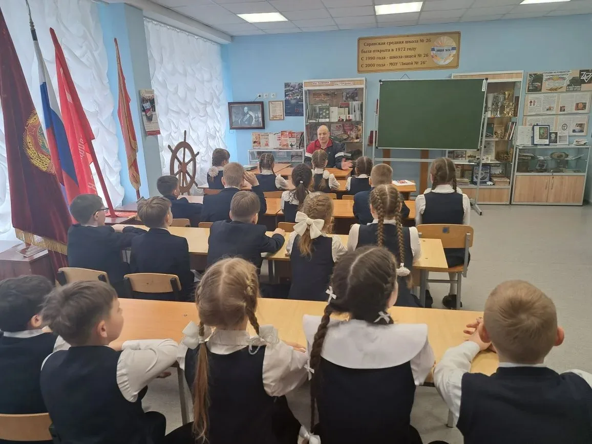 🇷🇺 Урок мужества в Музее истории лицея🇷🇺  📣 20 апреля 2026 г. в Музее истории лицея №26 состоялся по