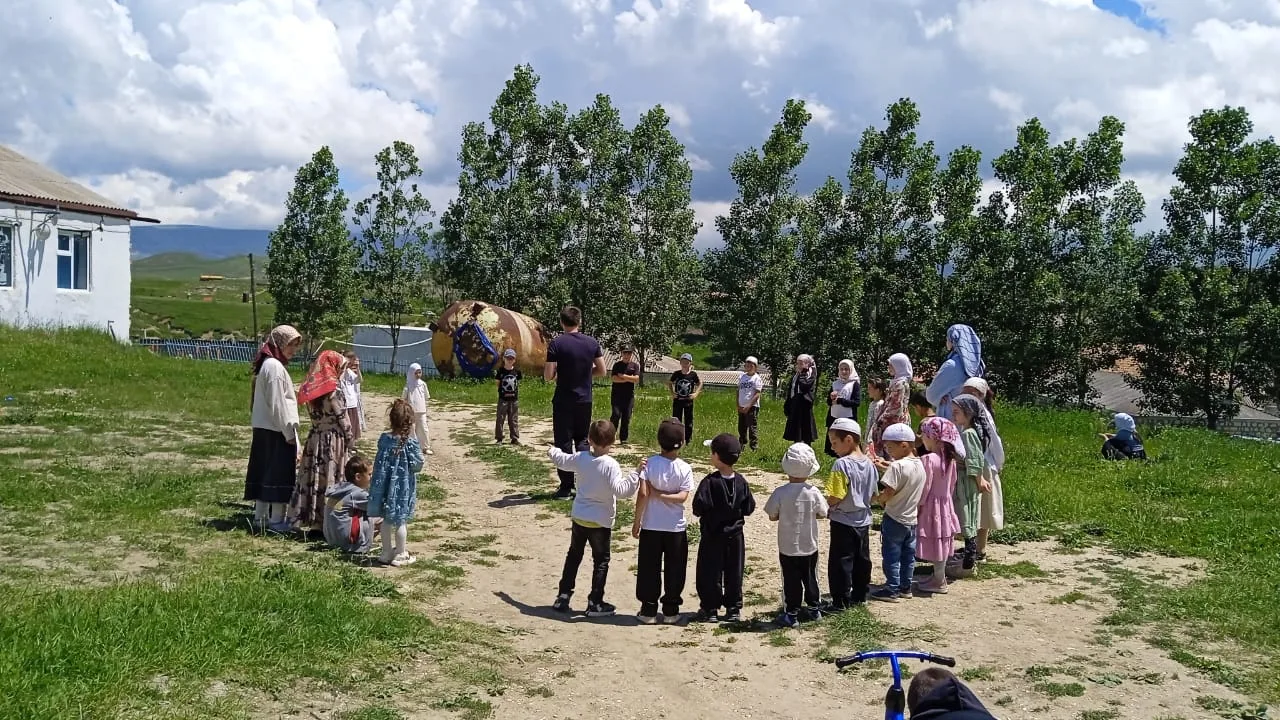 18 июня в нашем пришкольном лагере «Рассвет» прошёл весёлый День смеха!