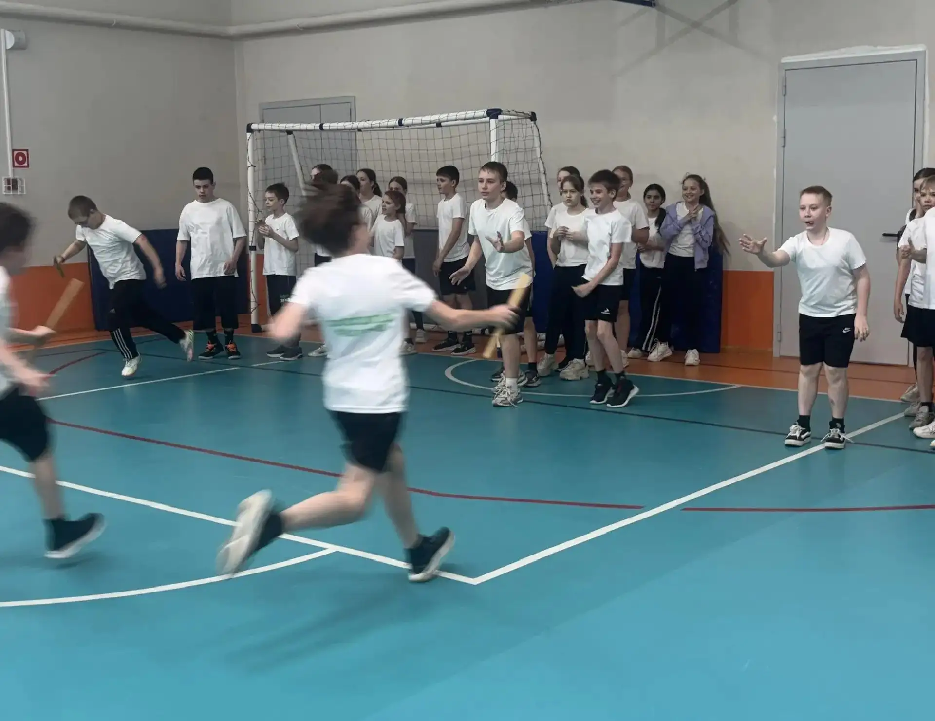 💫Сегодня на спортивной арене царила атмосфера настоящего праздника! Ученики 5Б, 5В и 5Д классов собр