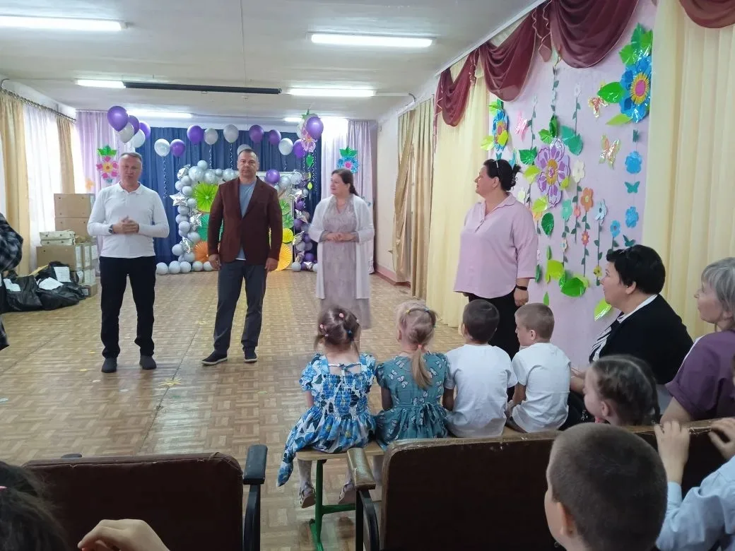 Солнечный привет из Сибири: Как представители Красноярского края поздравил воспитанников ГБОУ ЛНР «Ч
