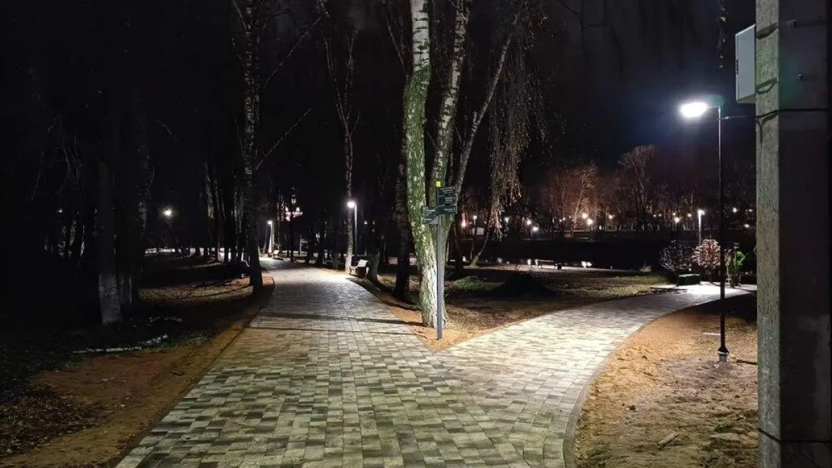📌 Город и благоустройство  Светло, говорите, хотели сделать город? Получилось ярко подсветить совсем