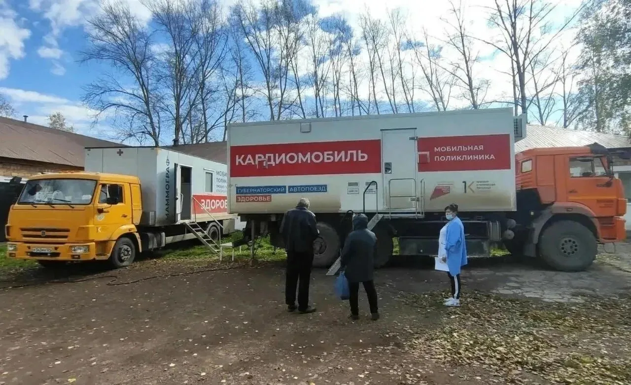 «Мобильная поликлиника» в октябре посетит три округа Красноярского края