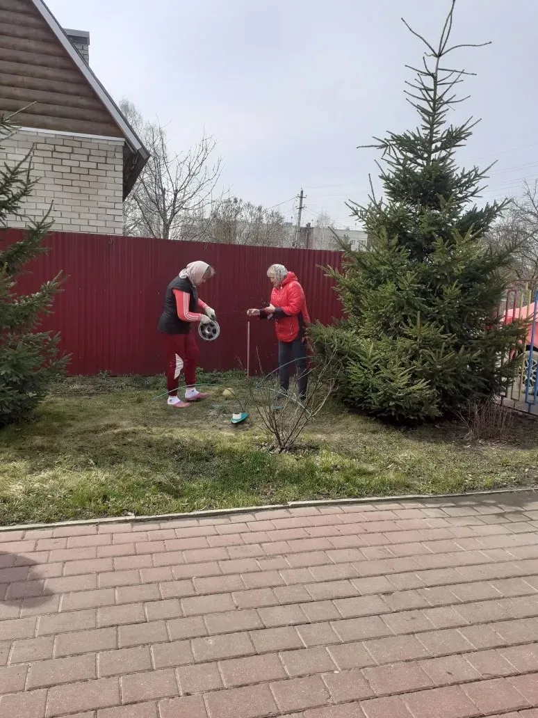 Всероссийский субботник. Наводим порядок на территории детского сада "Колокольчик". Все...