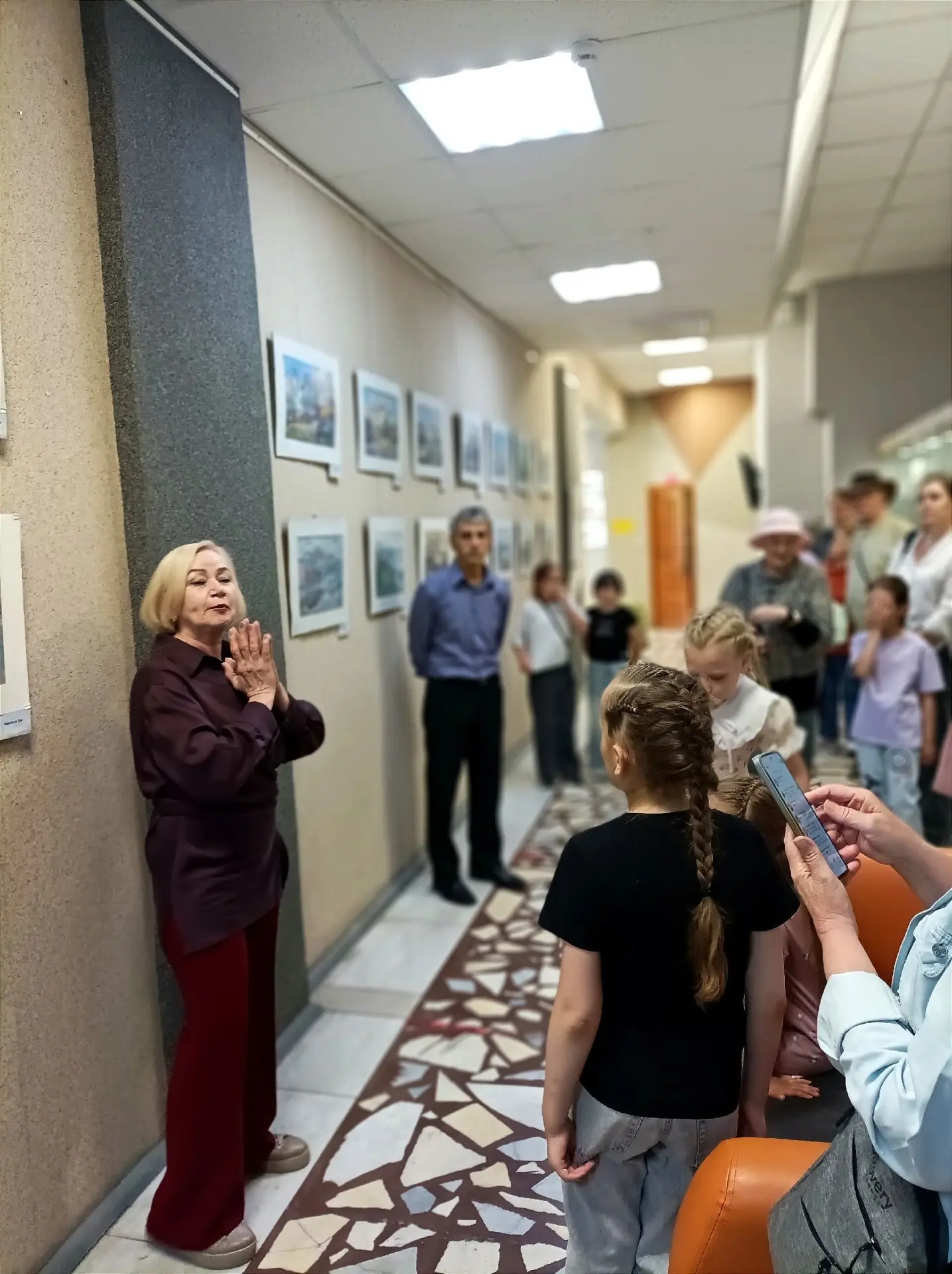 🎨 В гостях у мастера: как юные художники искали душу Тюмени.