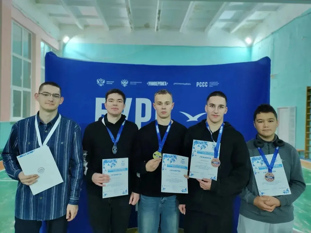 🏁 Ученики нашей школы приняли участие сразу в двух соревнованиях БПЛА🎮  21 декабря 2025 года в Астра