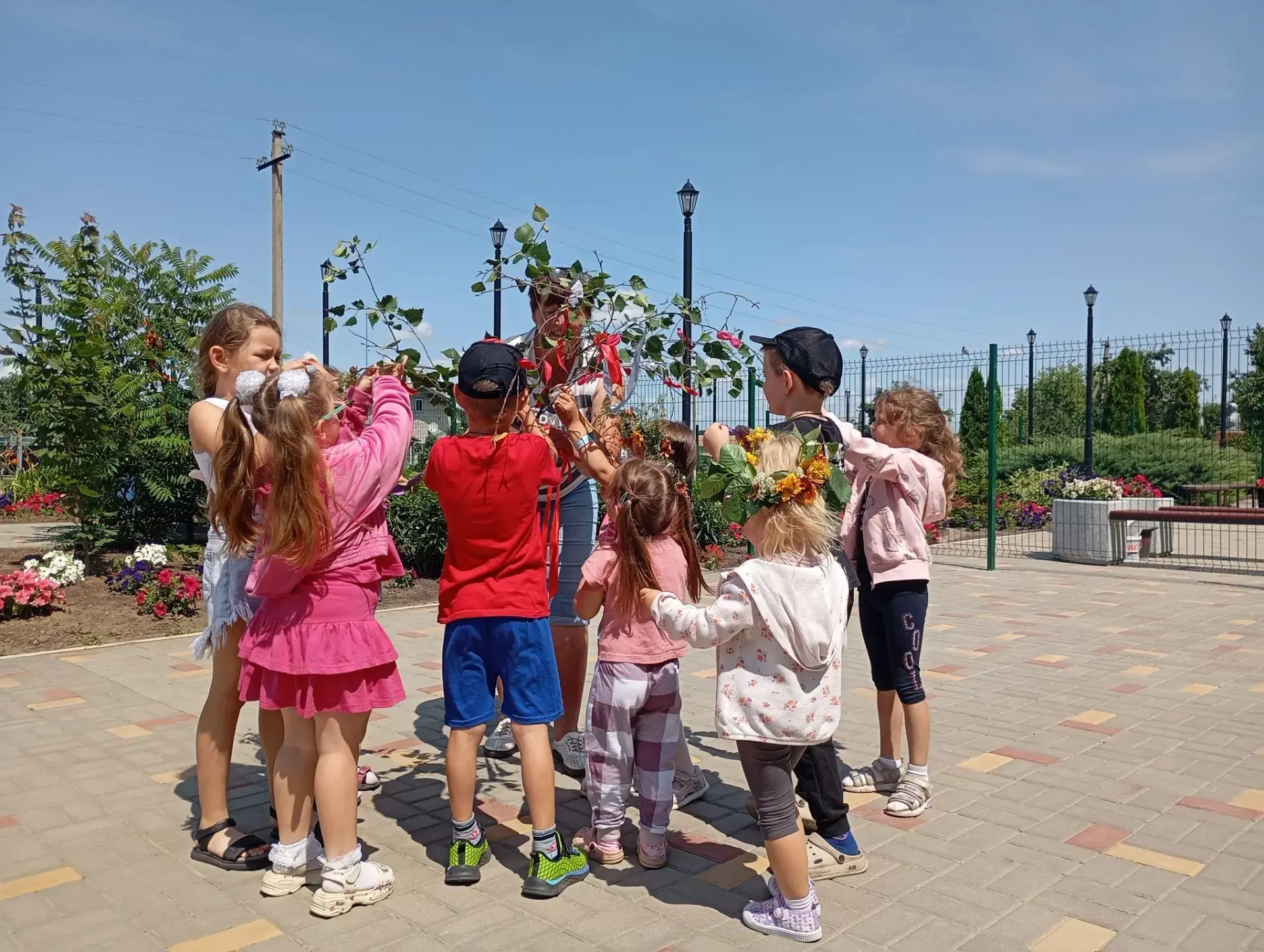 В нашем детском саду ярко отметили День Ивана Купалы! Это волшебный летний праздник, который мы пров