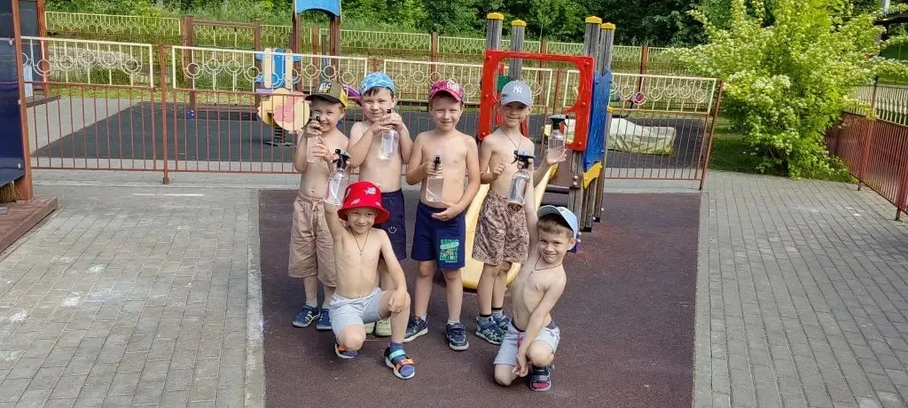 🌞 Наступило лето – замечательное время года! Можно играть на воздухе, закаляться, в полной мере исп
