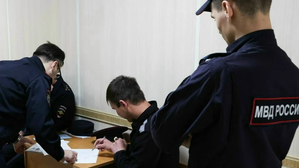 ⭕ МВД: Количество преступлений, совершённых мигрантами, сократилось почти на 40%.