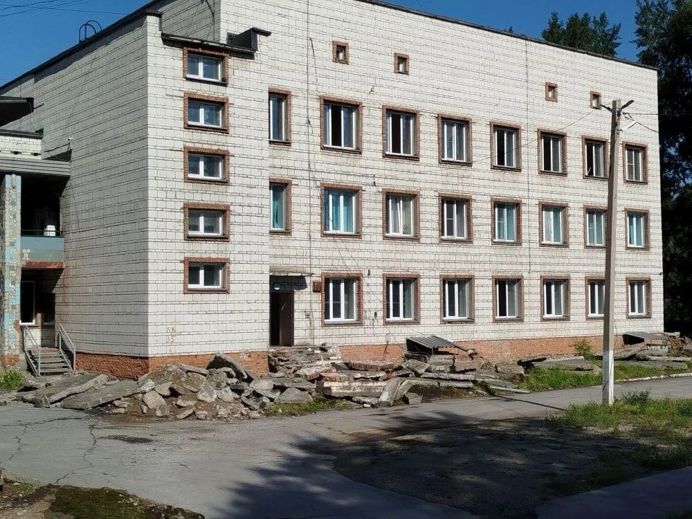 Начался капремонт стационара Линевской районной больницы
 
Работы проводятся по нацпроекту «Продолжи
