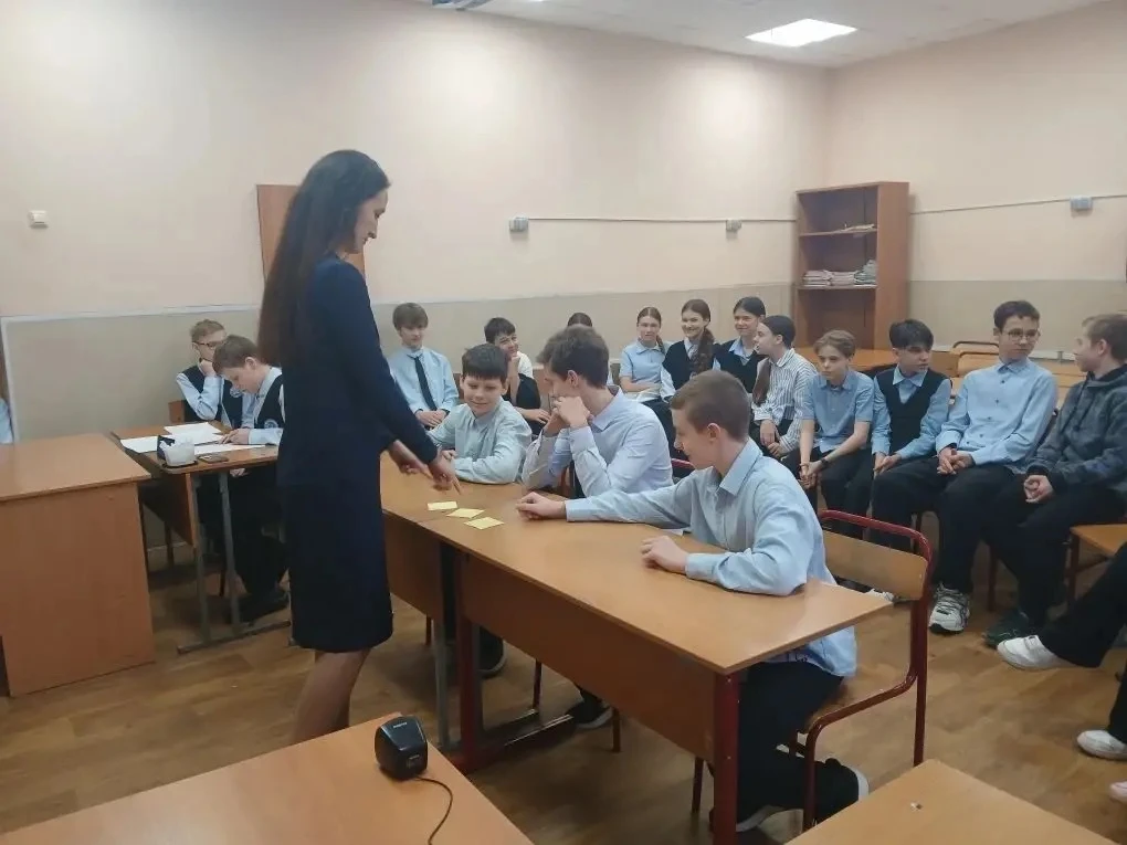 Знаете интеллектуальную передачу "Своя игра"? Помните, какие умные игроки принимают участие в ней? Т