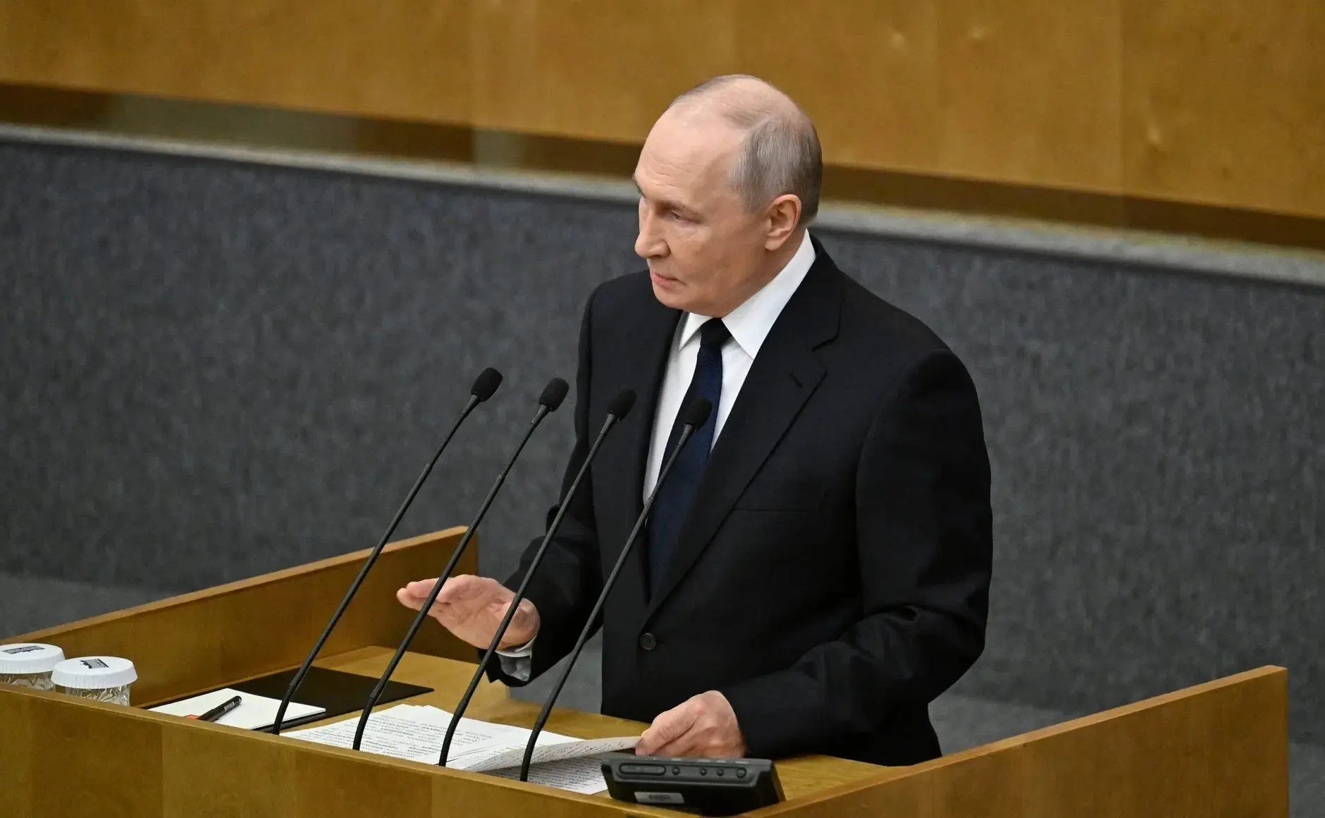 Президент РФ поздравил главу Таджикистана с днем рождения