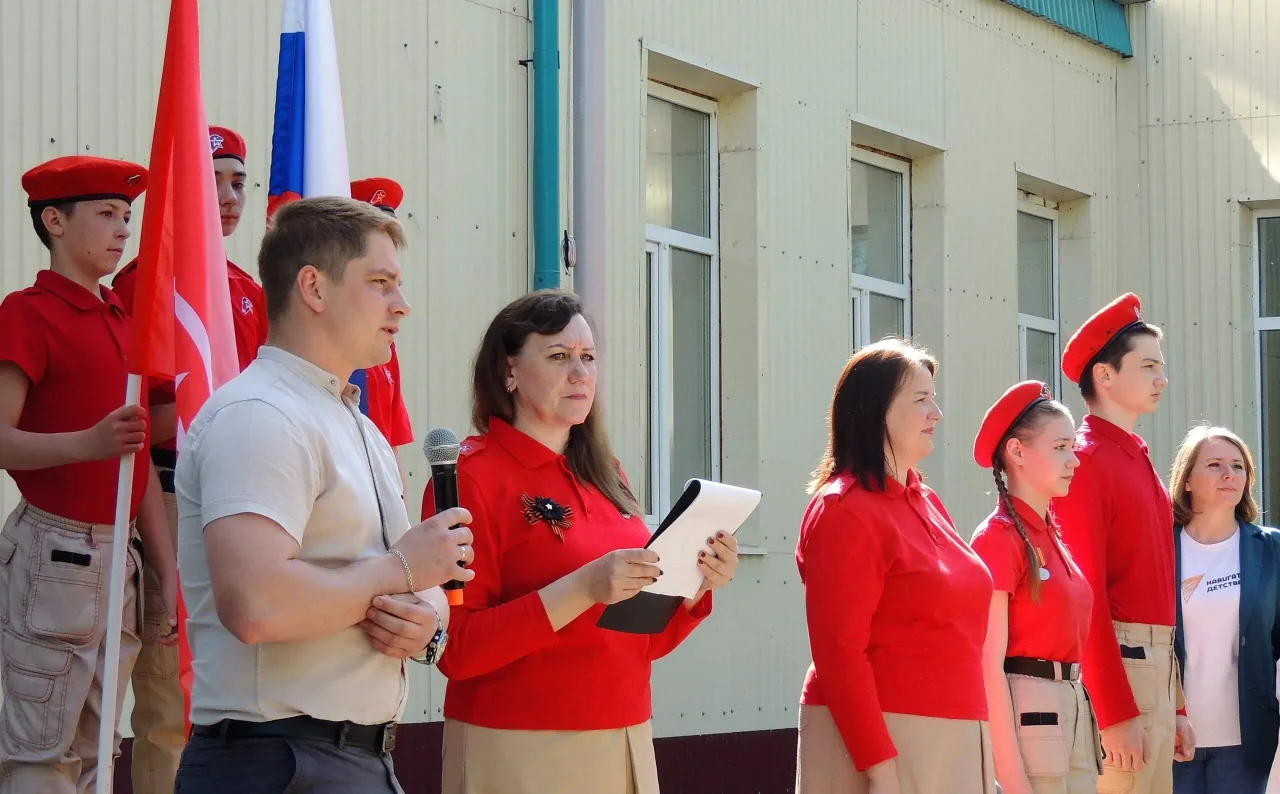 Сегодня в нашей школе прошли мероприятия, посвященные дню памяти воина-афганца Е.К.Ники...