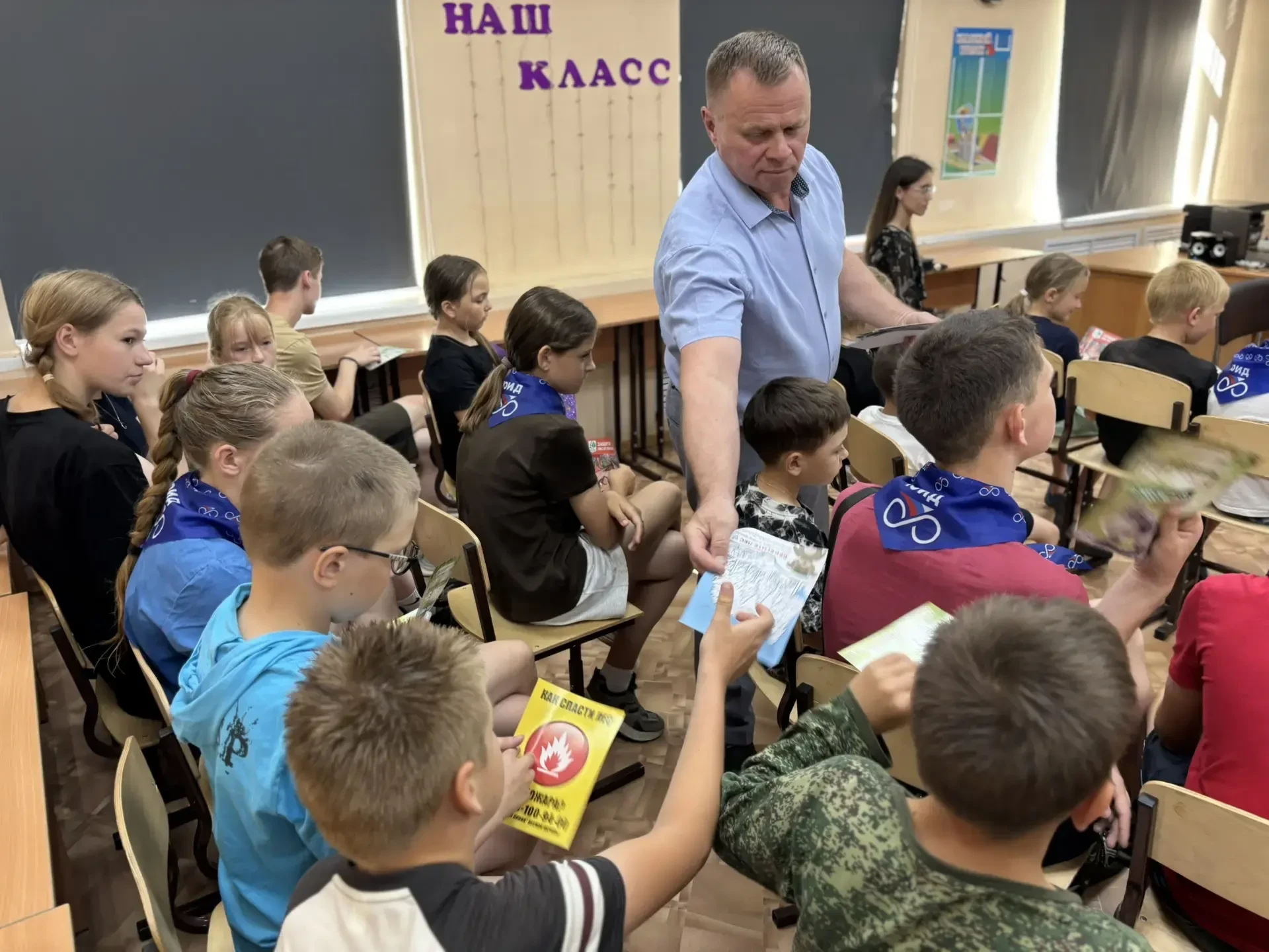 В заключительный день летней площадки на базе МКОУ «Павловская ООШ» председатель Каргасокской районн