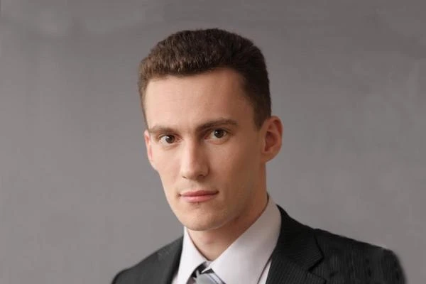 💬 Алексей Попов,