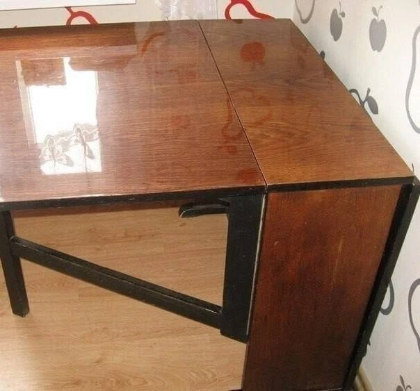 А помните такой стол? 🏠