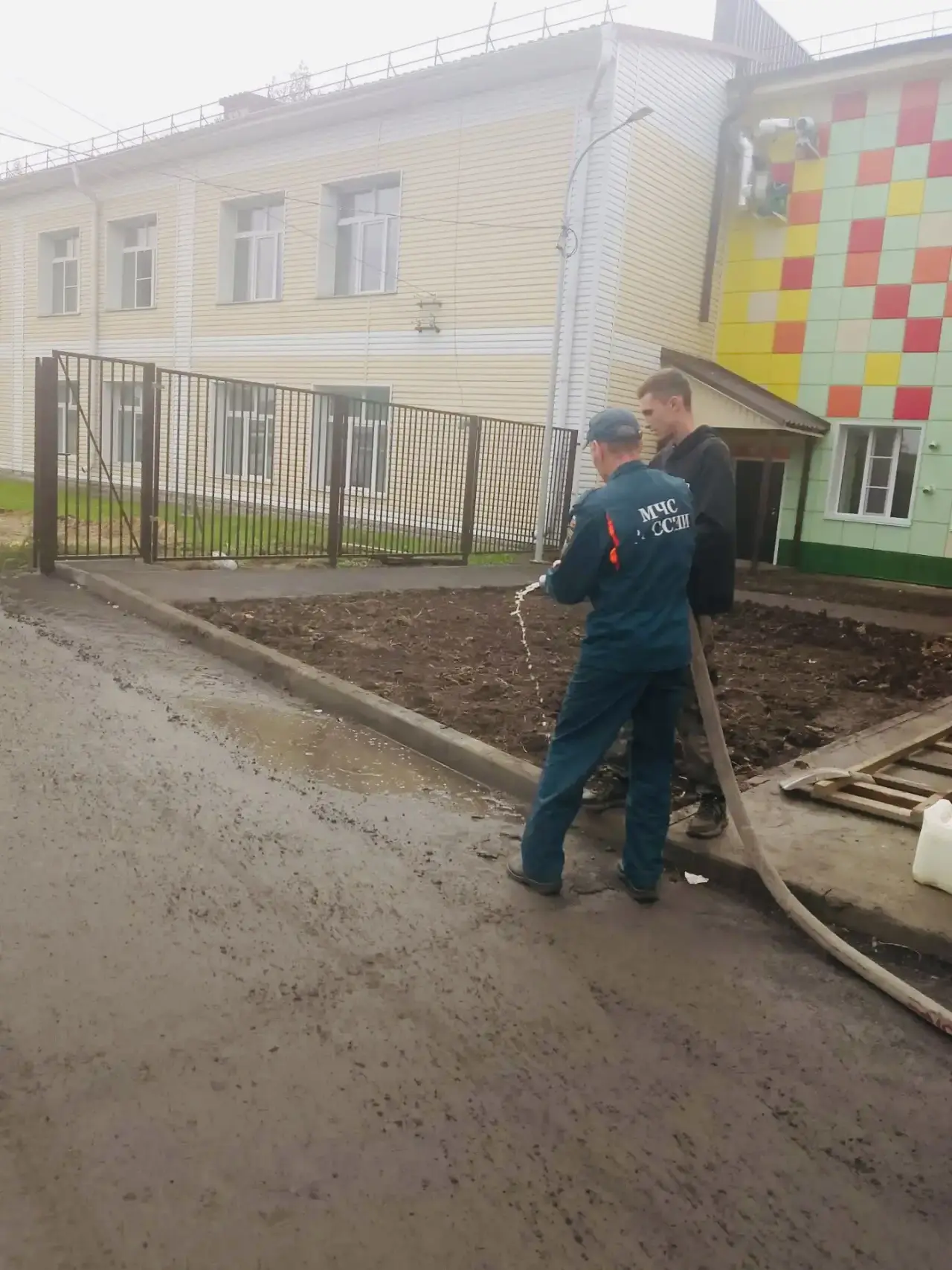 Даже пасмурная погода с дождем в помощь!