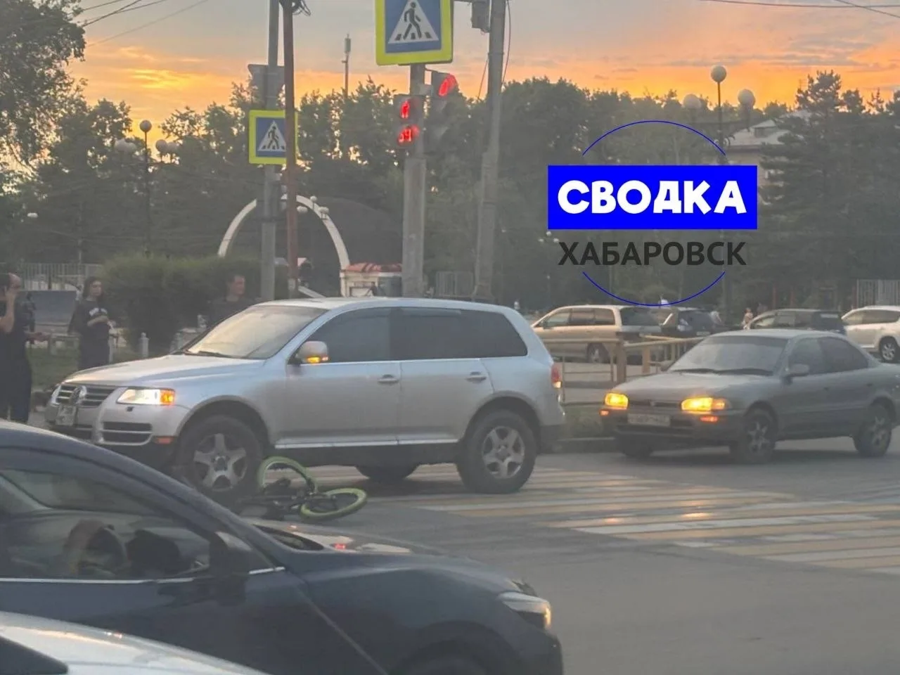 Сбили школьника переежавшего дорогу на велосипеде в районе Амуркабеля. Живой.

НЕ ЗАБУДЬ ПОДПИСАТЬСЯ
